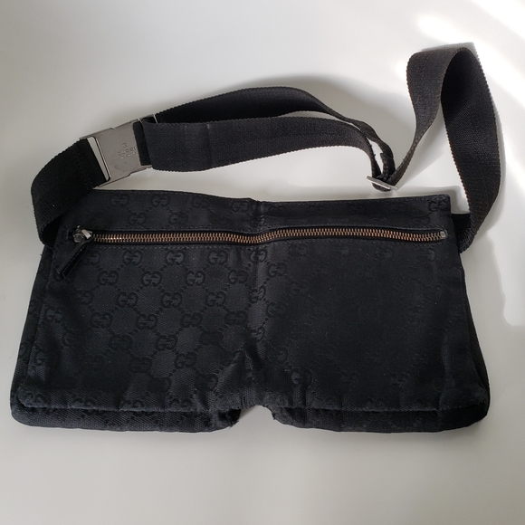 ⭐ Sold ⭐ - Vintage Gucci Belt Bag / Fanny - Picture 2 of 15